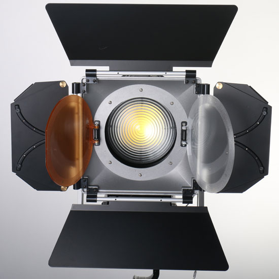 NiceFoto Fresnel Light CL-2000WS - Image 5