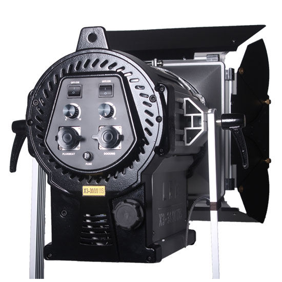 NiceFoto Fresnel Light X3-3000WS - Image 3