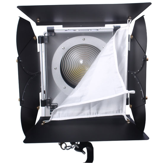 NiceFoto Fresnel Light X3-3000WS - Image 4