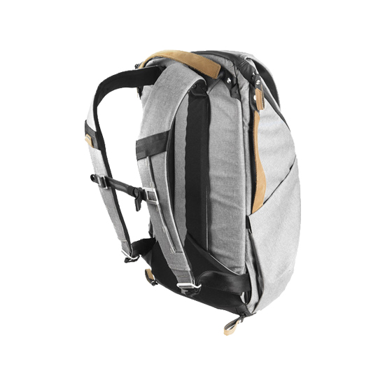 Peak Design Everyday Backpack 30L Ash - Image 4