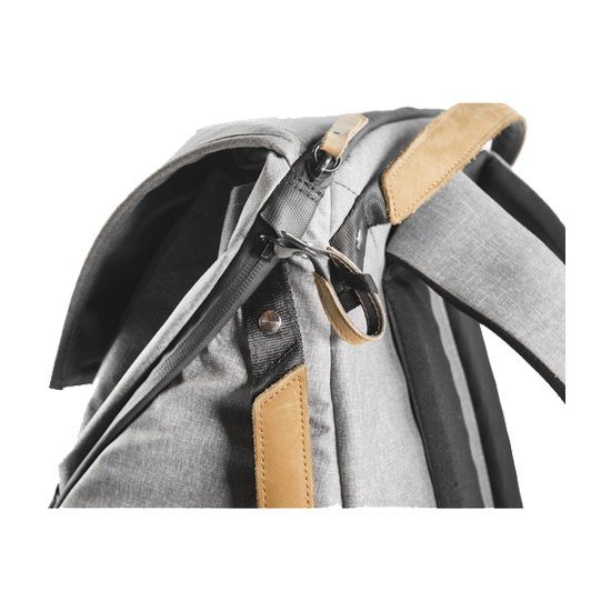Peak Design Everyday Backpack 30L Ash - Image 5