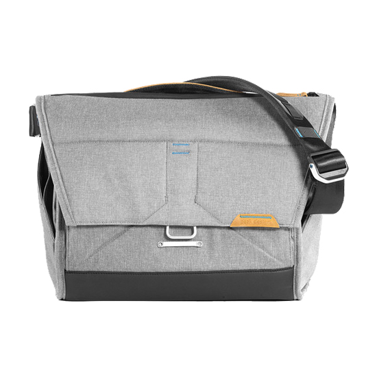 Peak Design Everyday Messenger 13 Inch Ash - Image 2