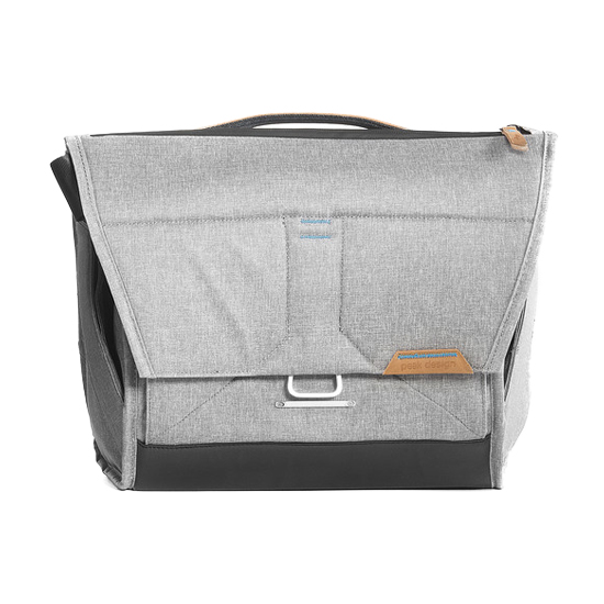 Peak Design Everyday Messenger 13 Inch Ash - Image 6